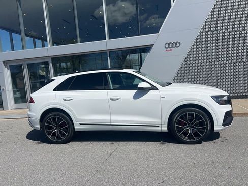 Used 2023 Audi Q8 Premium Plus AWD/4WD image 14