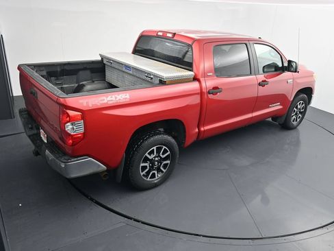 Used 2015 Toyota Tundra SR5 w/ TRD Off Road Package AWD/4WD image 27