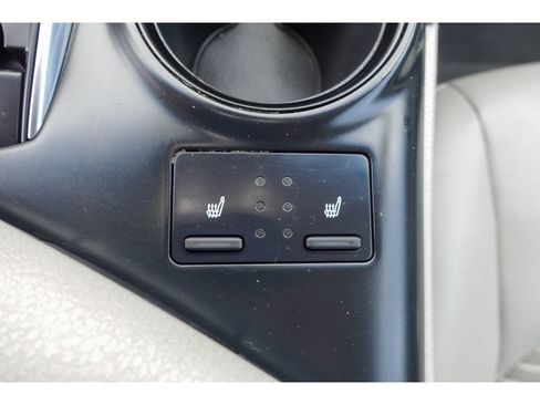 Used 2018 Toyota Camry SE w/ Audio Package FWD image 18
