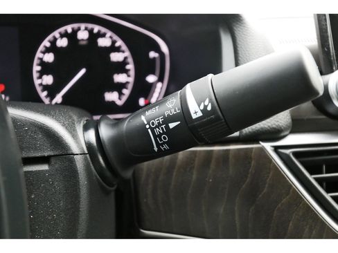 Used 2018 Honda Accord EX image 20