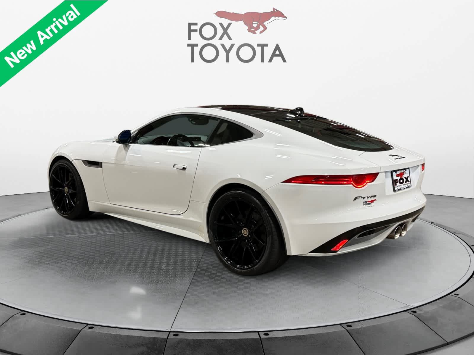 Used 2016 Jaguar F-TYPE Coupe RWD image 4