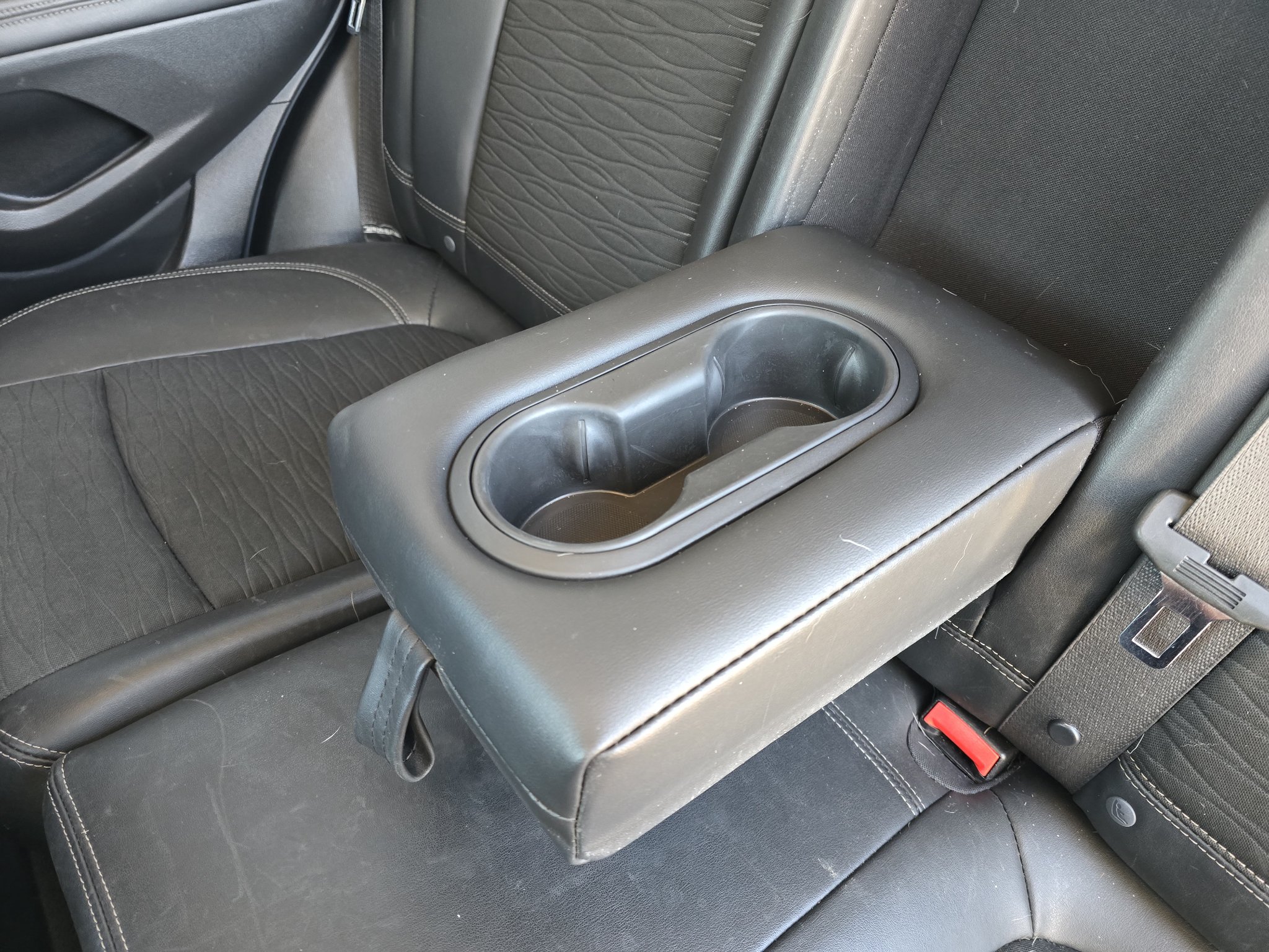 Used 2015 Buick Encore FWD image 30