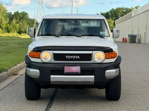Used 2013 Toyota FJ Cruiser 4WD w/ Convenience Pkg image 4
