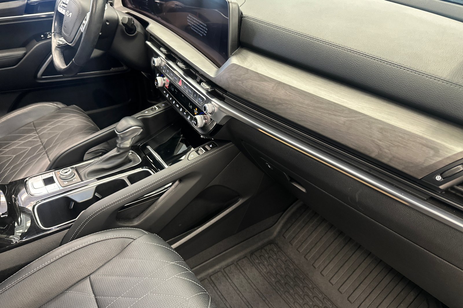 Certified 2024 Kia Telluride SX X-Pro AWD/4WD image 17