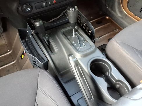 Used 2015 Jeep Wrangler Unlimited Sport AWD/4WD image 24