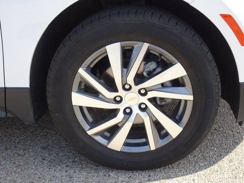 Used 2024 Chevrolet Equinox Premier FWD image 28