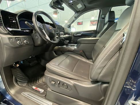 Used 2023 Chevrolet Silverado 1500 LTZ w/ LTZ Convenience Package II image 9