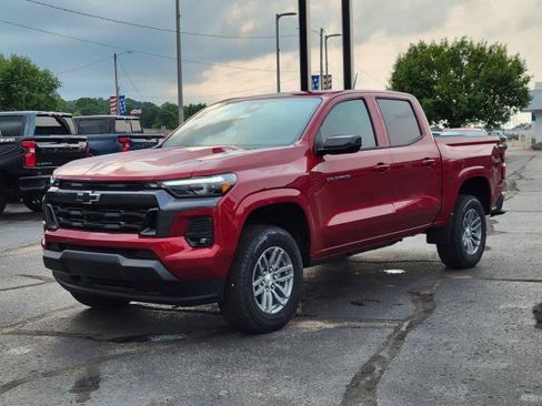 New 2026 Chevrolet Colorado LT w/ LT Convenience Package AWD/4WD image 4