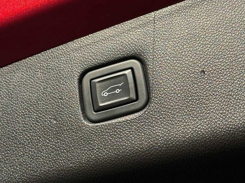 Used 2021 Chevrolet Blazer LT image 12