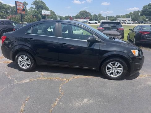 Used 2015 Chevrolet Sonic LT FWD image 6