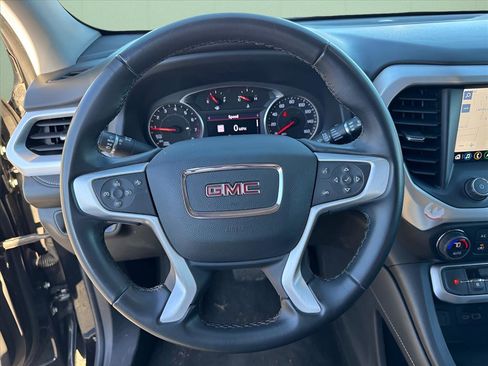 Used 2023 GMC Acadia SLT image 22