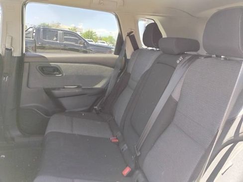 Used 2021 Nissan Rogue S AWD/4WD image 10