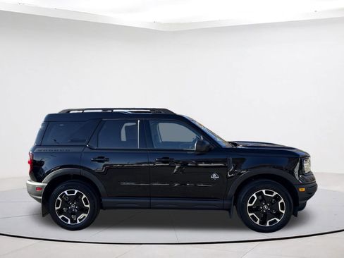 Used 2023 Ford Bronco Sport Outer Banks w/ Tech Package image 8