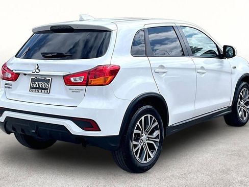 Used 2019 Mitsubishi Outlander Sport ES FWD image 2