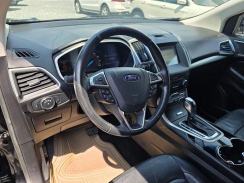 Used 2017 Ford Edge SEL w/ Equipment Group 201A FWD image 13
