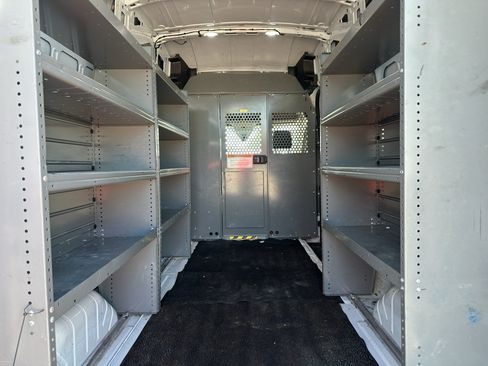 Used 2022 Ford Transit 250 148 High Roof RWD image 17