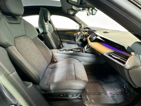 Used 2023 Audi e-tron GT Prestige w/ Prestige Package image 26