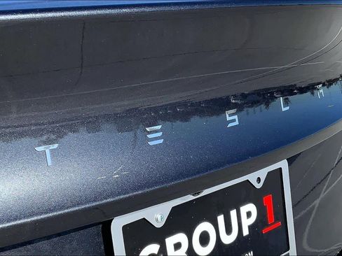 Used 2024 Tesla Model 3 Standard Range image 9