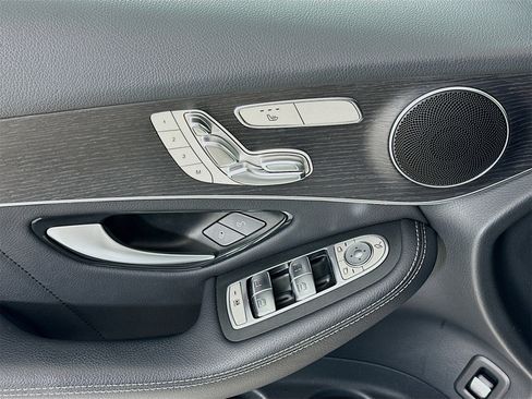 Used 2022 Mercedes-Benz GLC 300 GLC 300 image 18