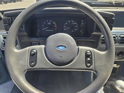 Used 1989 Ford Mustang LX RWD image 25