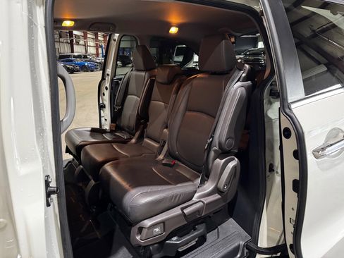 Used 2018 Honda Odyssey EX-L image 15