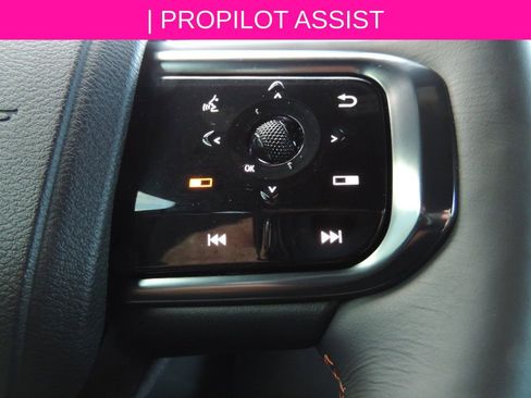 Certified 2025 Nissan Armada PRO-4X image 29