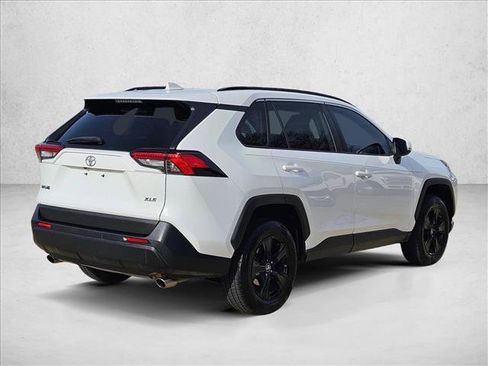 Used 2019 Toyota RAV4 XLE image 5