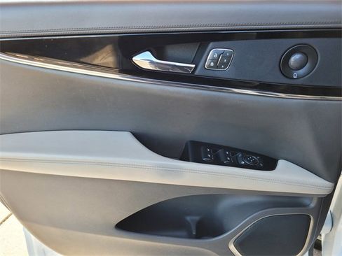 Used 2022 Lincoln Nautilus Reserve w/ Equipment Group 201A image 22