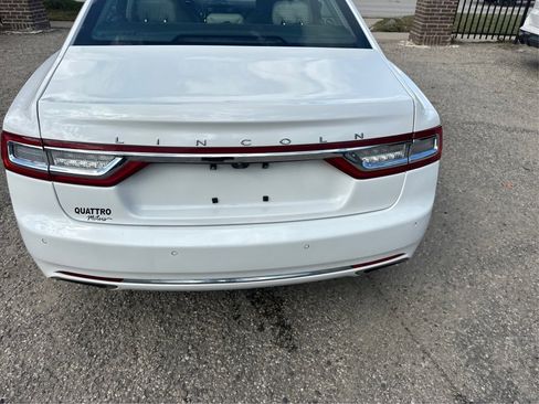 Used 2020 Lincoln Continental Reserve image 18