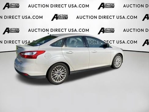Used 2014 Ford Focus Titanium FWD image 8
