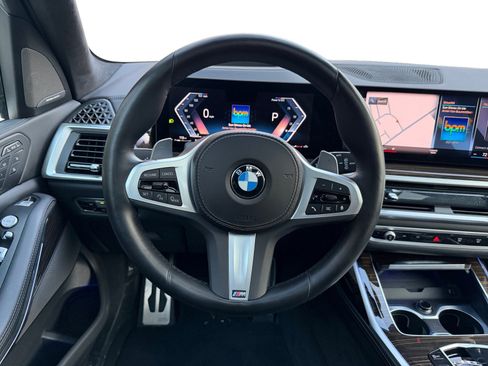 Used 2023 BMW X7 xDrive40i w/ Executive Package image 11