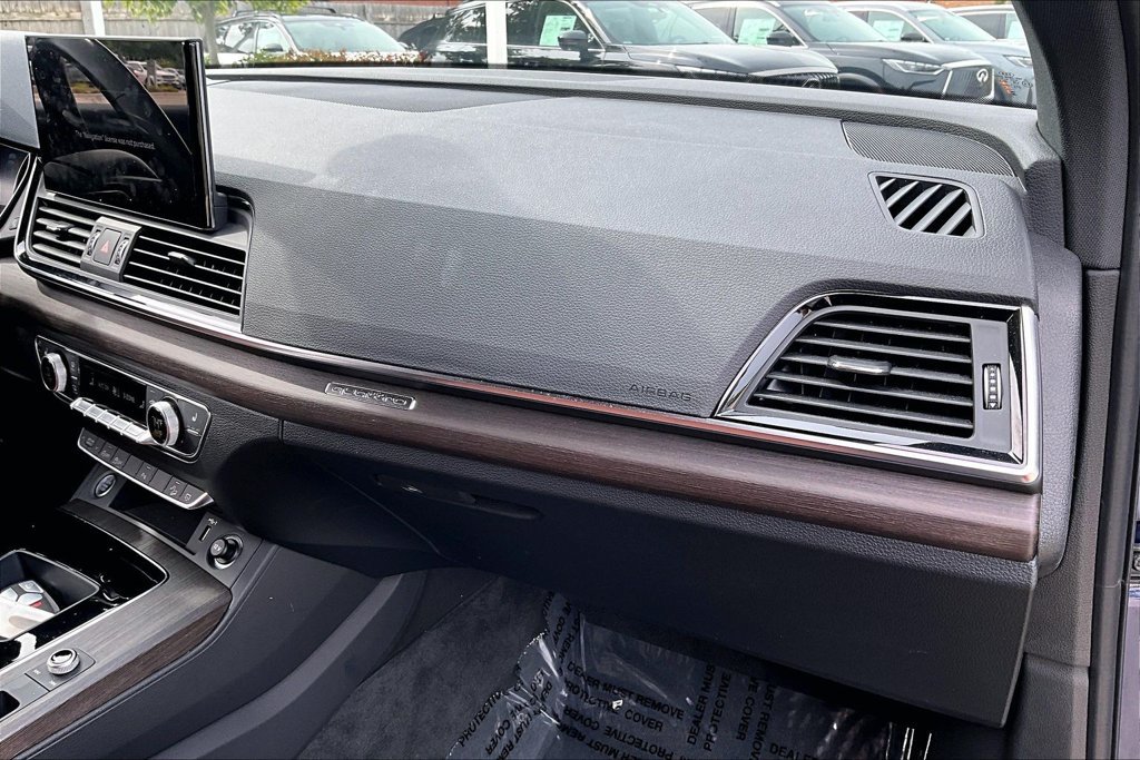 Used 2023 Audi Q5 2.0T Premium w/ Convenience Package AWD/4WD image 27