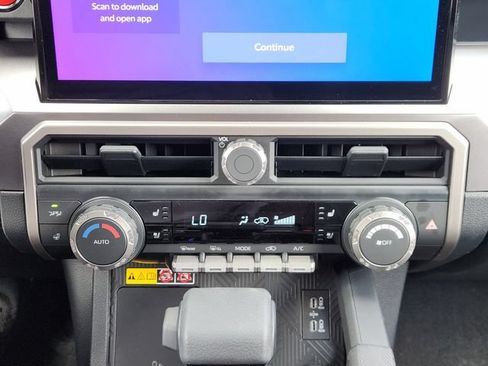 New 2026 Toyota 4Runner TRD Off-Road Premium AWD/4WD image 18