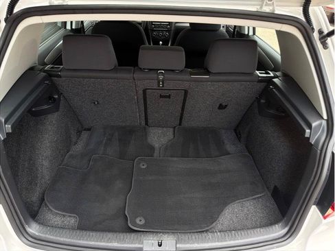 Used 2013 Volkswagen Golf 4-Door FWD image 20