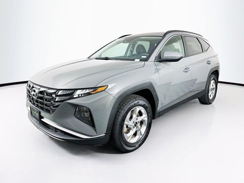 Used 2024 Hyundai Tucson SEL AWD/4WD image 3