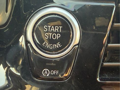 Used 2018 BMW 530i xDrive image 28