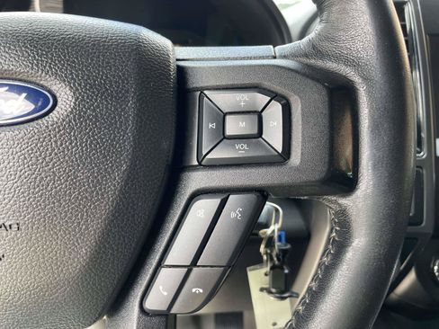 Used 2018 Ford F150 XLT w/ Equipment Group 302A Luxury AWD/4WD image 8