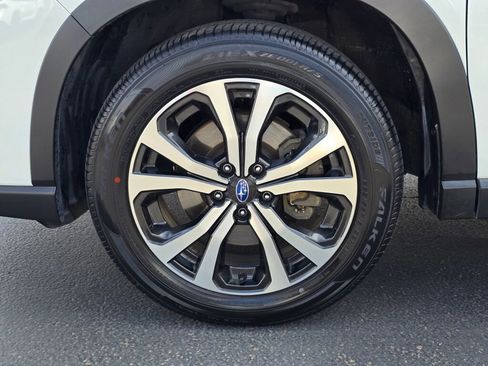 Used 2024 Subaru Forester Limited AWD/4WD image 17
