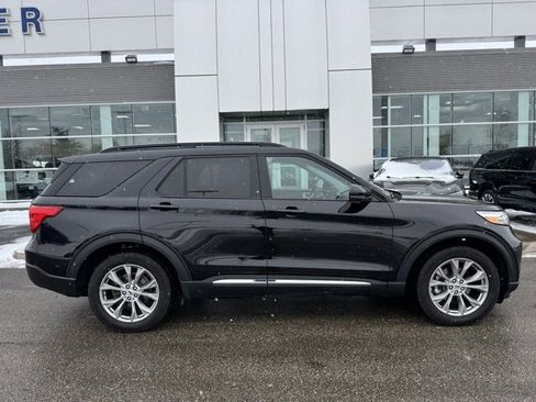 Certified 2023 Ford Explorer XLT w/ Equipment Group 202A image 37