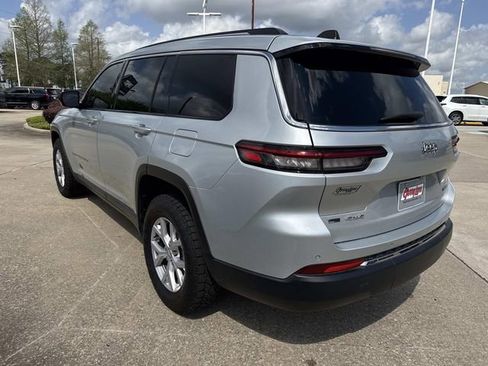 Used 2022 Jeep Grand Cherokee L Limited AWD/4WD image 7