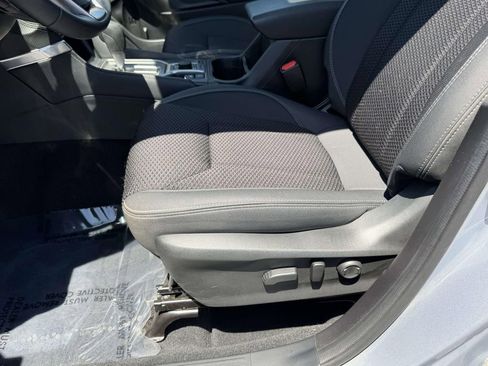 Certified 2024 Subaru Forester Premium AWD/4WD image 17