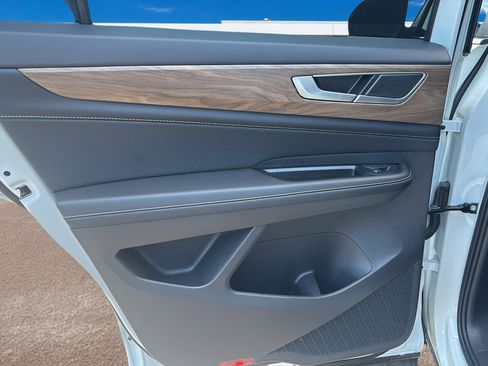 New 2026 Volkswagen Atlas SE FWD image 14