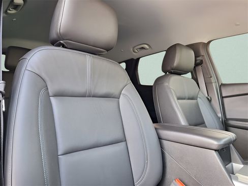 Used 2022 Chevrolet Blazer LT image 28