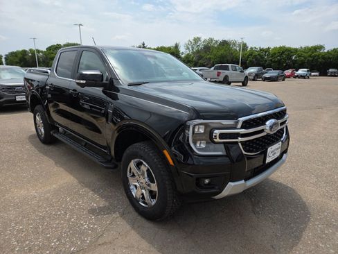 Certified 2025 Ford Ranger Lariat w/ Chrome Accent Package AWD/4WD image 9