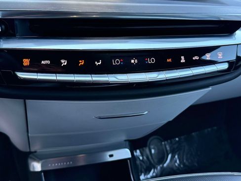 Used 2024 Cadillac Lyriq Luxury RWD image 25