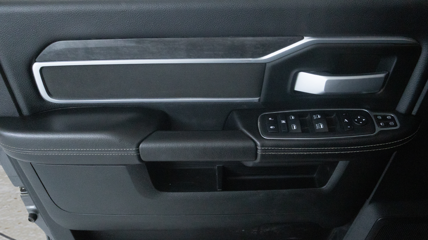 Used 2024 RAM 2500 Big Horn AWD/4WD image 22