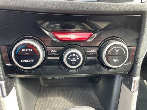 Used 2024 Subaru Forester Premium image 18