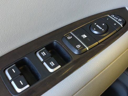 Used 2017 Kia Optima EX image 27