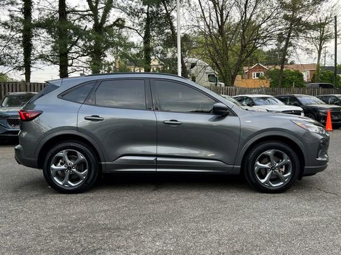 Used 2023 Ford Escape ST-Line w/ Tech Pack #1 AWD/4WD image 8