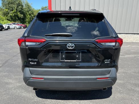 Certified 2022 Toyota RAV4 XLE Premium AWD/4WD image 31